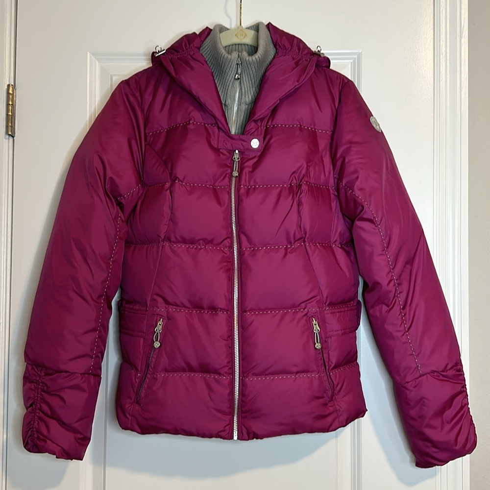 Eddie Bauer fuchsia zip up jacket Premium quality goose down 650 fill coat hood
